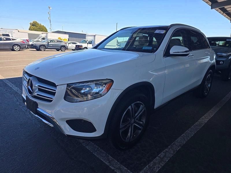 67045836 :رقم المزاد ، WDC0G4JB7GF050155 vin ، 2016 Mercedes-benz Glc مزاد بيع