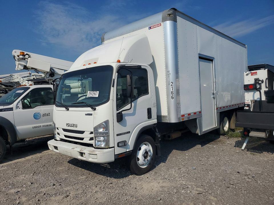 63204226 :رقم المزاد ، 54DC4W1D0MS206673 vin ، 2021 Isuzu Npr Hd مزاد بيع