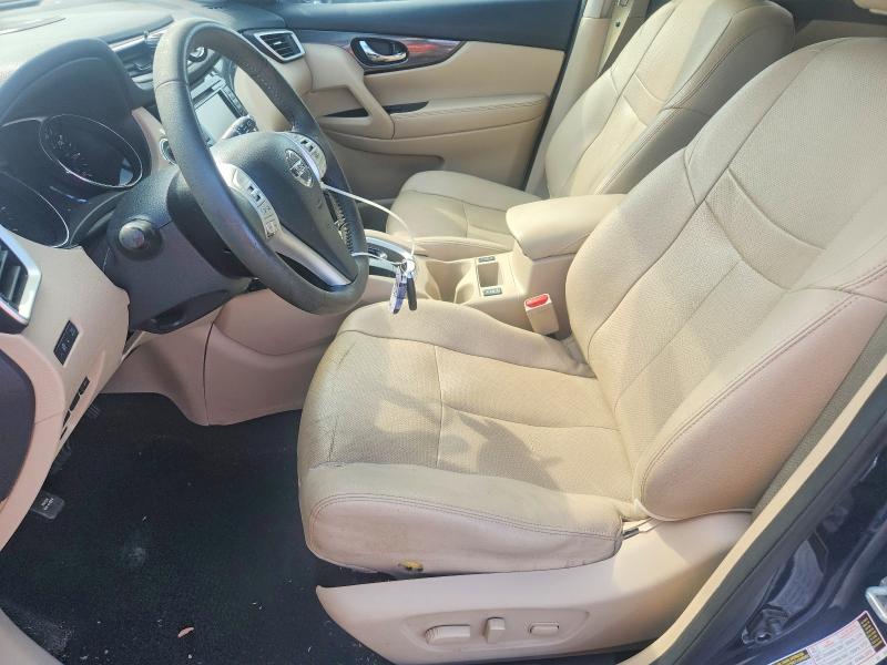 64261136 :رقم المزاد ، 5N1AT2MT4GC841433 vin ، 2016 Nissan Rogue مزاد بيع