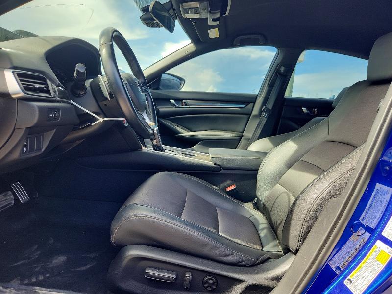 Auction sale of the 2019 Honda Accord, vin: 1HGCV1F33KA107709, lot number: 65606346