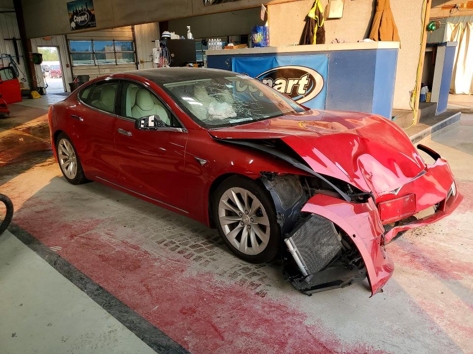 Продажа на аукционе авто 2017 Tesla Model S, vin: 5YJSA1E26HF230421, номер лота: 64563286