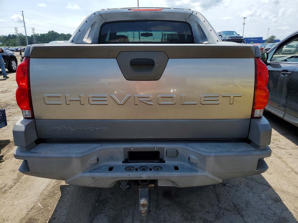 2002 Chevrolet Avalanche მანქანა იყიდება აუქციონზე, vin: 3GNEK13T42G288980, აუქციონის ნომერი: 64312996