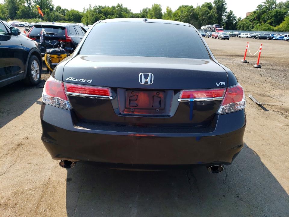 62637936 :رقم المزاد ، 1HGCP3F84BA013436 vin ، 2011 Honda Accord مزاد بيع