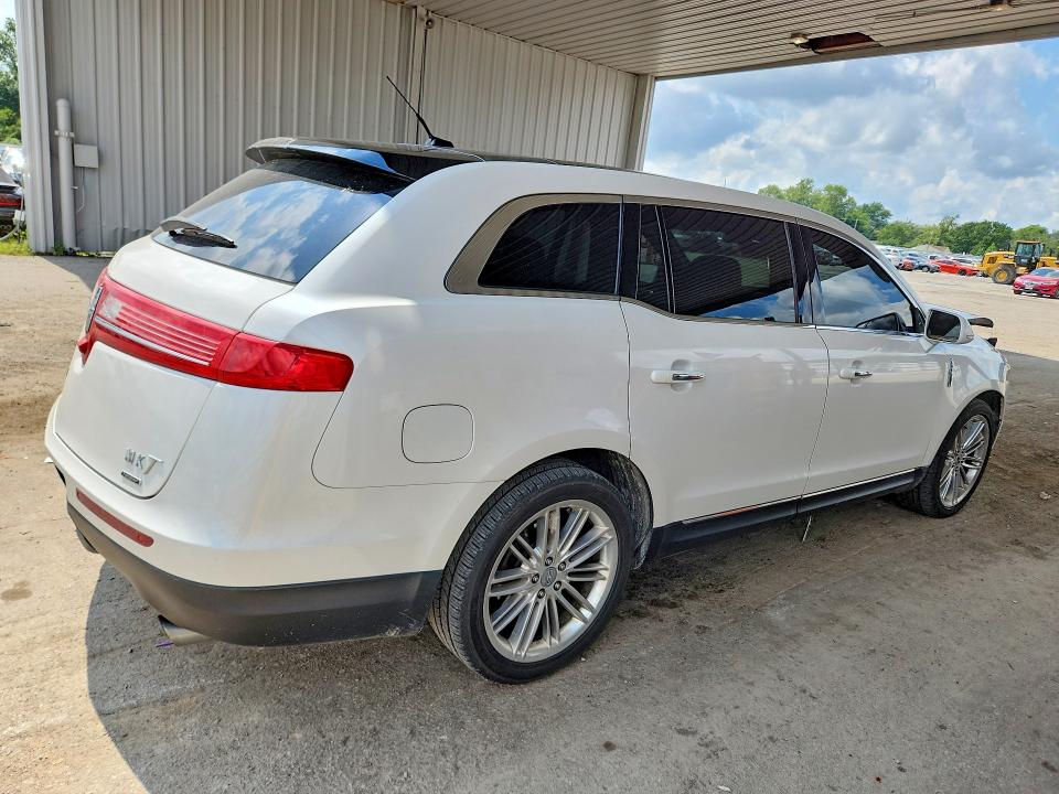 Продажа на аукционе авто 2015 Lincoln Mkt, vin: 2LMHJ5AT4FBL03652, номер лота: 65485576
