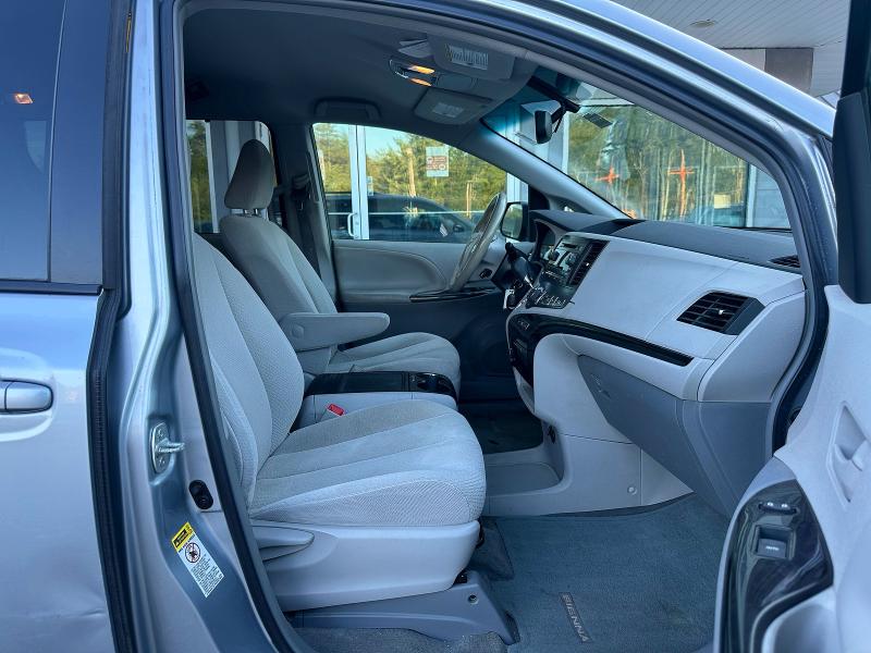 Продажа на аукционе авто 2014 Toyota Sienna, vin: 5TDKK3DCXES478665, номер лота: 64298486