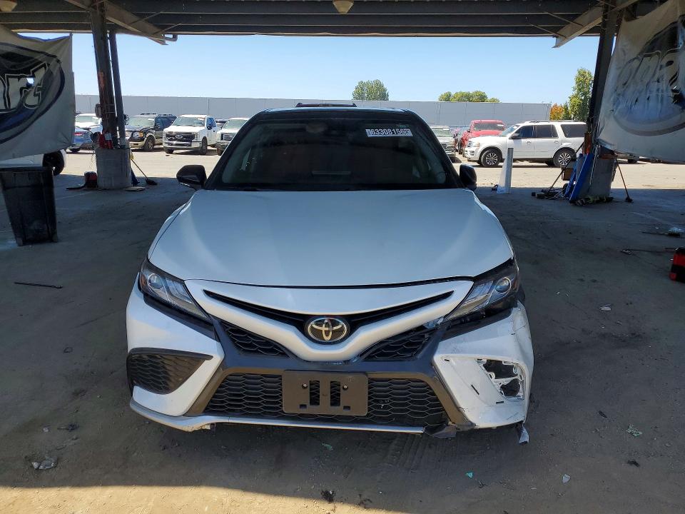 2023 Toyota Camry მანქანა იყიდება აუქციონზე, vin: 4T1K61AKXPU157580, აუქციონის ნომერი: 63308156
