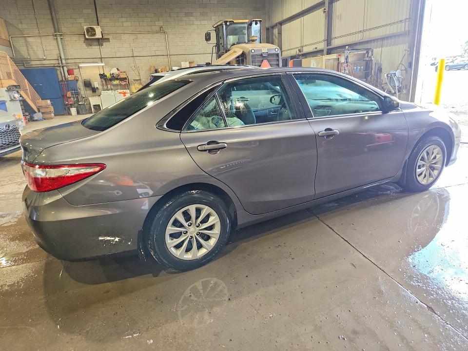 Продаж на аукціоні авто 2016 Toyota Camry, vin: 4T1BF1FKXGU196758, номер лоту: 63204486