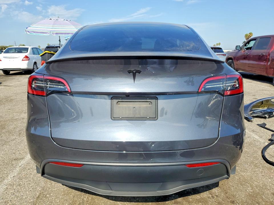 63896076 :رقم المزاد ، 7SAYGDEF1PF698166 vin ، 2020 Tesla Model  Y مزاد بيع