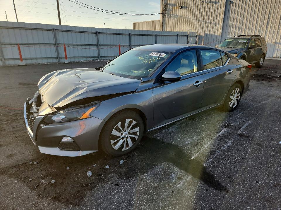 64901386 :رقم المزاد ، 1N4BL4BV4NN302942 vin ، 2022 Nissan Altima مزاد بيع