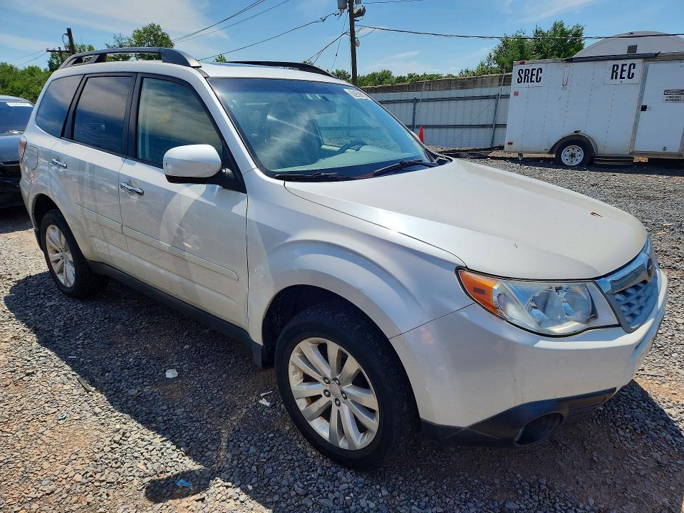 Продажа на аукционе авто 2013 Subaru Forester, vin: JF2SHAEC2DH439350, номер лота: 63953636