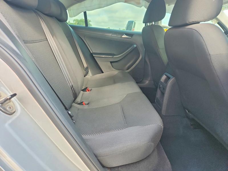 63525926 :رقم المزاد ، 3VW2K7AJ1EM413307 vin ، 2014 Volkswagen Jetta مزاد بيع