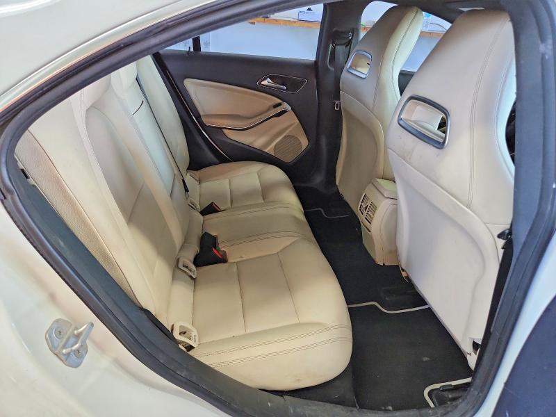 65868586 :رقم المزاد ، WDDSJ4EB6HN410748 vin ، 2017 Mercedes-benz Cla مزاد بيع
