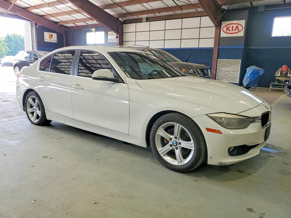 2015 Bmw 328 მანქანა იყიდება აუქციონზე, vin: WBA3A5C51FF608949, აუქციონის ნომერი: 66102766