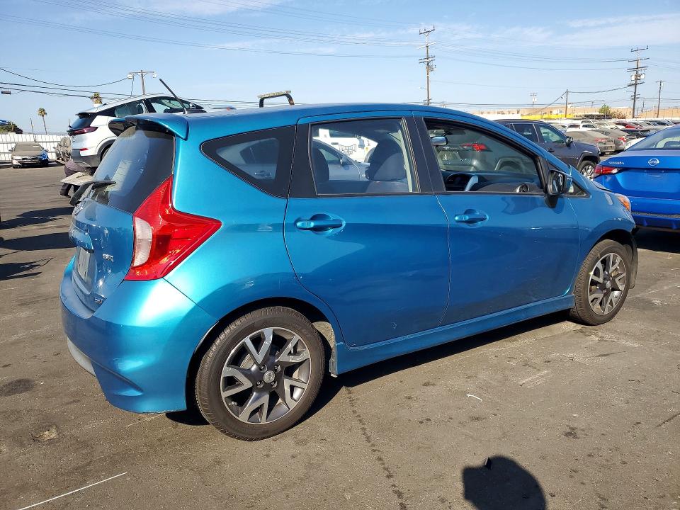 2015 Nissan Versa Note მანქანა იყიდება აუქციონზე, vin: 3N1CE2CP1FL392097, აუქციონის ნომერი: 64439256