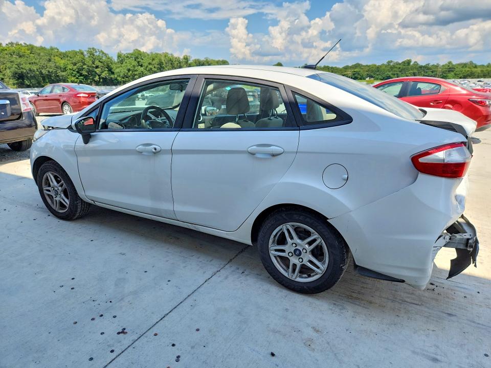 63443606 :رقم المزاد ، 3FADP4BJ5KM160763 vin ، 2019 Ford Fiesta مزاد بيع
