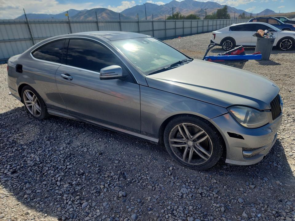 65551636 :رقم المزاد ، WDDGJ8JB3FG442321 vin ، 2015 Mercedes-benz C مزاد بيع