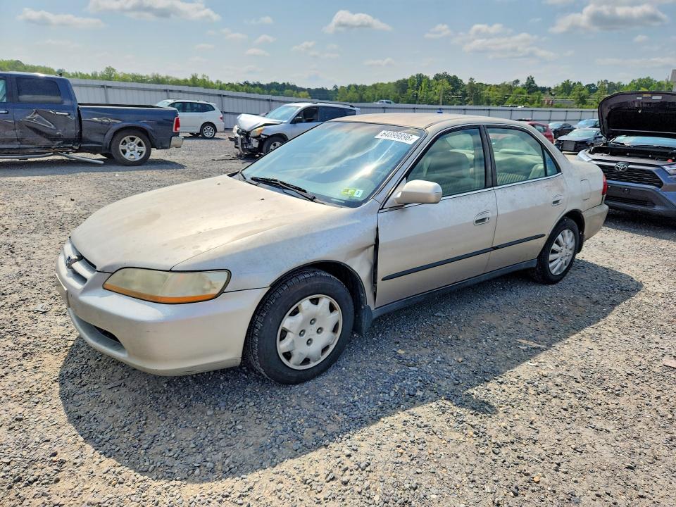 Продаж на аукціоні авто 1998 Honda Accord, vin: 1HGCG5642WA197273, номер лоту: 64899896