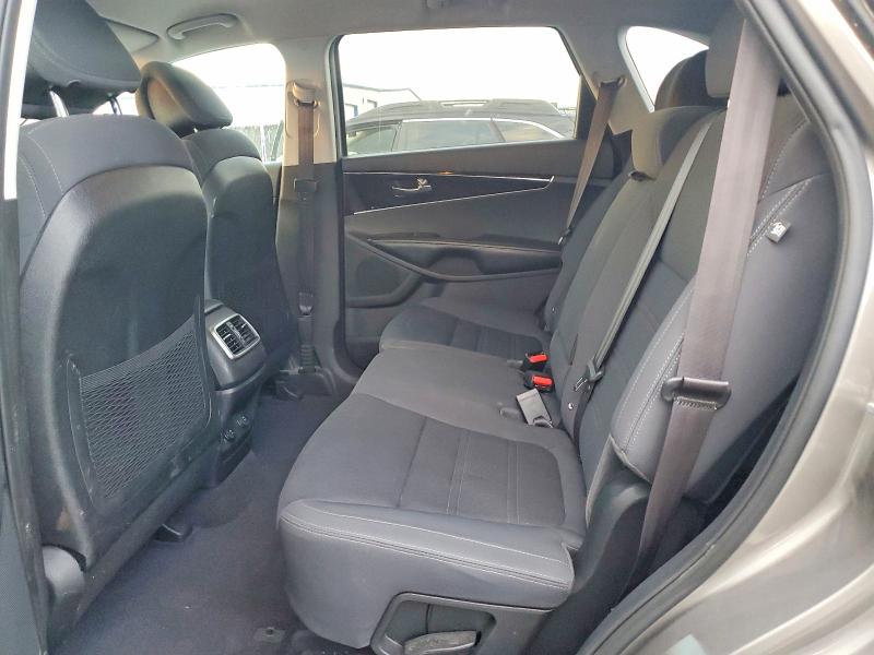 2016 Kia Sorento მანქანა იყიდება აუქციონზე, vin: 5XYPG4A38GG182142, აუქციონის ნომერი: 65823506