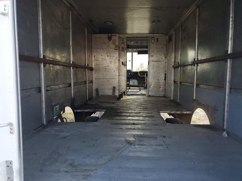 64035186 :رقم المزاد ، 4UZAANDH35CU14986 vin ، 2005 Freightliner Mt45 Chassis مزاد بيع