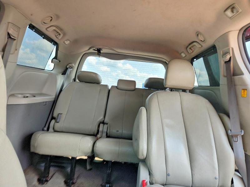 2011 Toyota Sienna მანქანა იყიდება აუქციონზე, vin: 5TDJK3DC0BS023346, აუქციონის ნომერი: 63435136