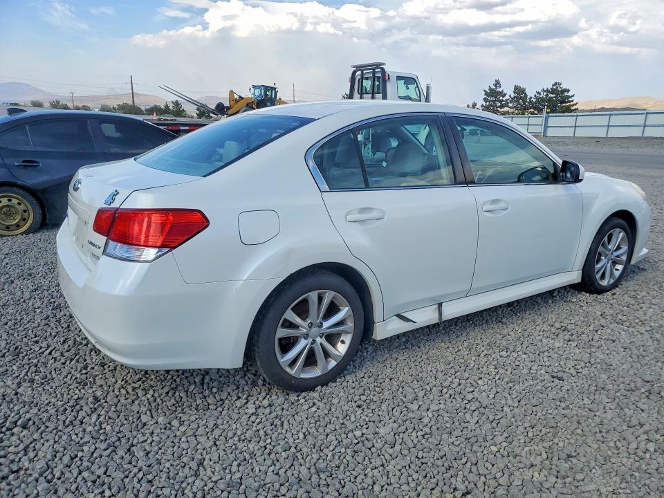2013 Subaru Legacy მანქანა იყიდება აუქციონზე, vin: 4S3BMBC67D3020355, აუქციონის ნომერი: 63654056