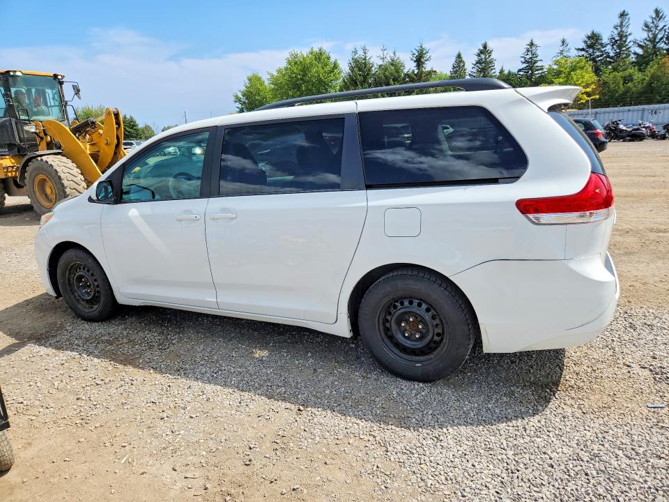 64542876 :رقم المزاد ، 5TDKK3DC1ES476948 vin ، 2014 Toyota Sienna مزاد بيع