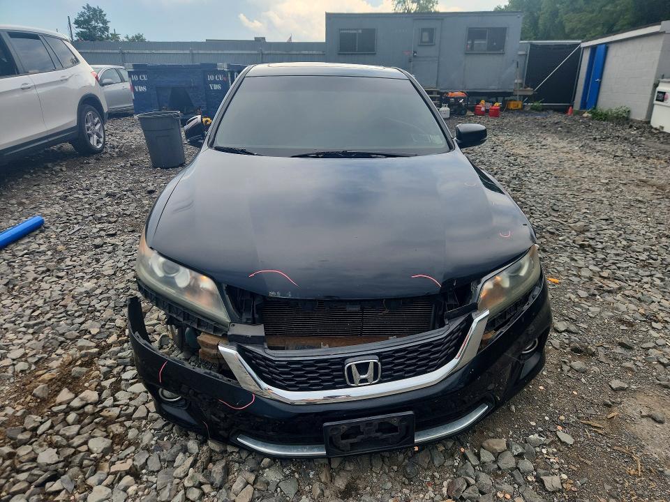 64109856 :رقم المزاد ، 1HGCT1B70DA004961 vin ، 2013 Honda Accord مزاد بيع