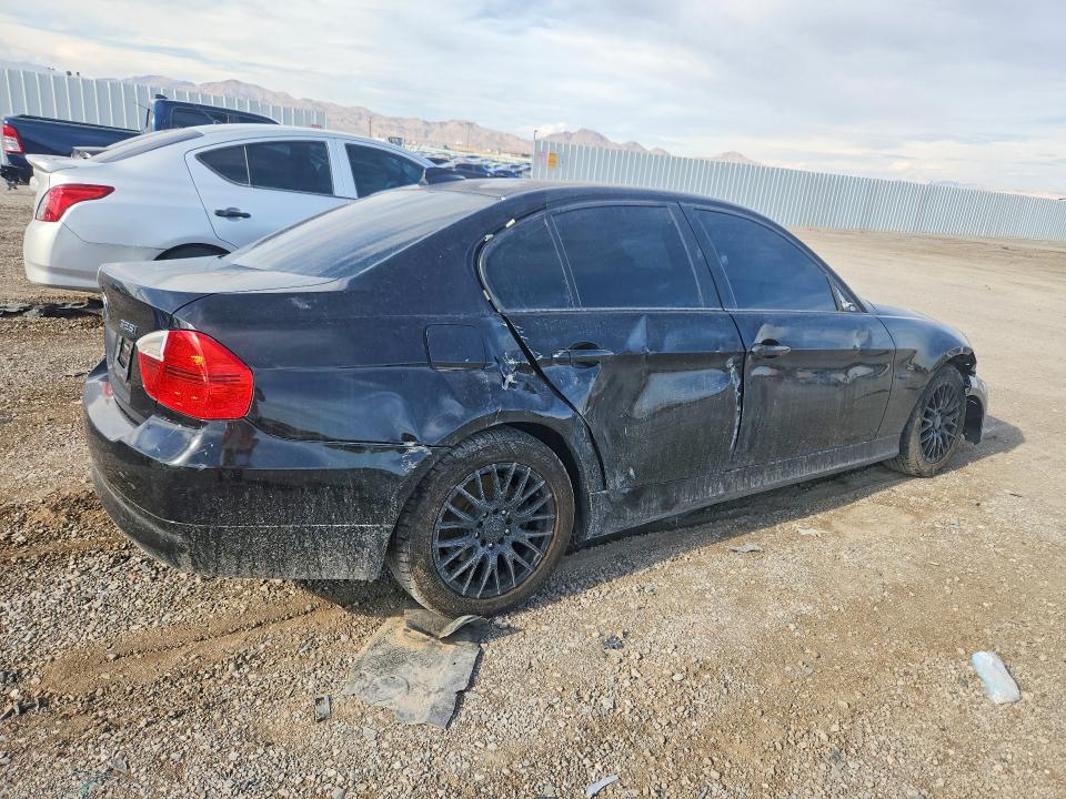 57360256 :رقم المزاد ، WBAVC535X7FZ81105 vin ، 2007 Bmw 328 مزاد بيع
