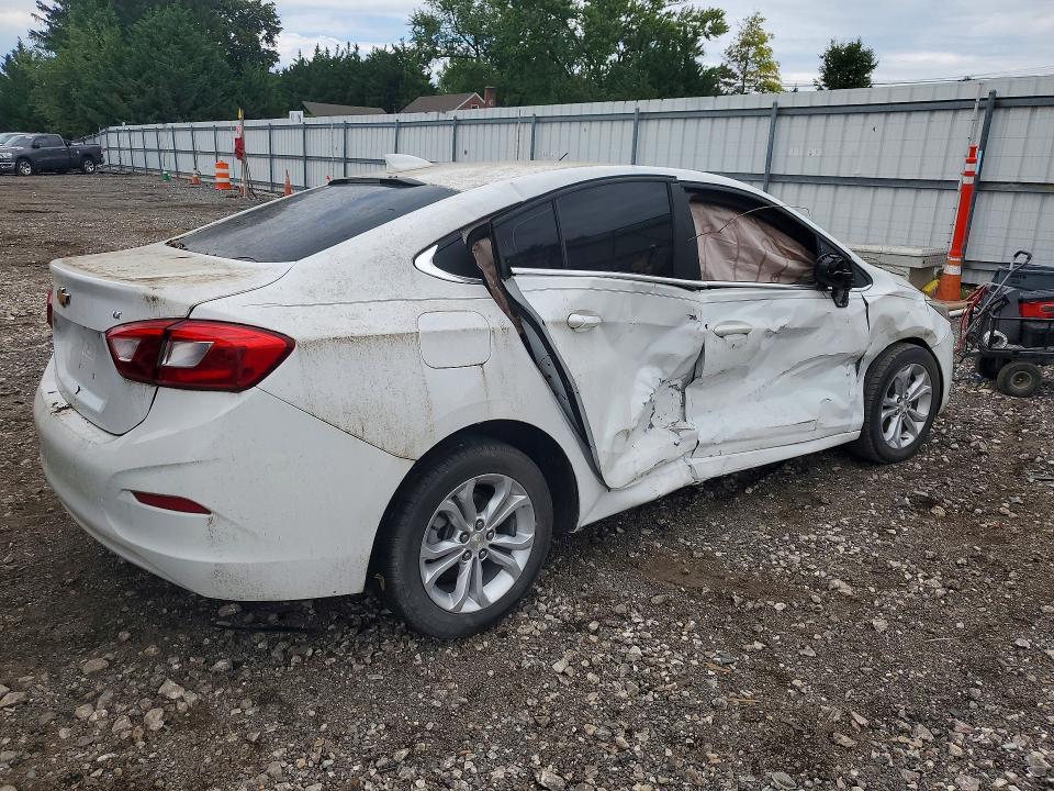 64155746 :رقم المزاد ، 1G1BE5SM2K7121574 vin ، 2019 Chevrolet Cruze مزاد بيع