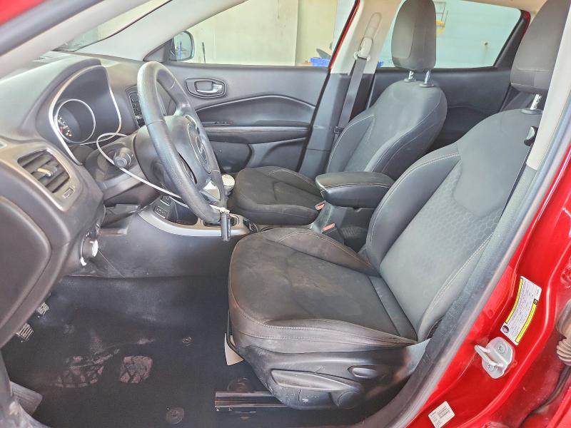 63700306 :رقم المزاد ، 3C4NJCAB2JT368950 vin ، 2018 Jeep Compass مزاد بيع