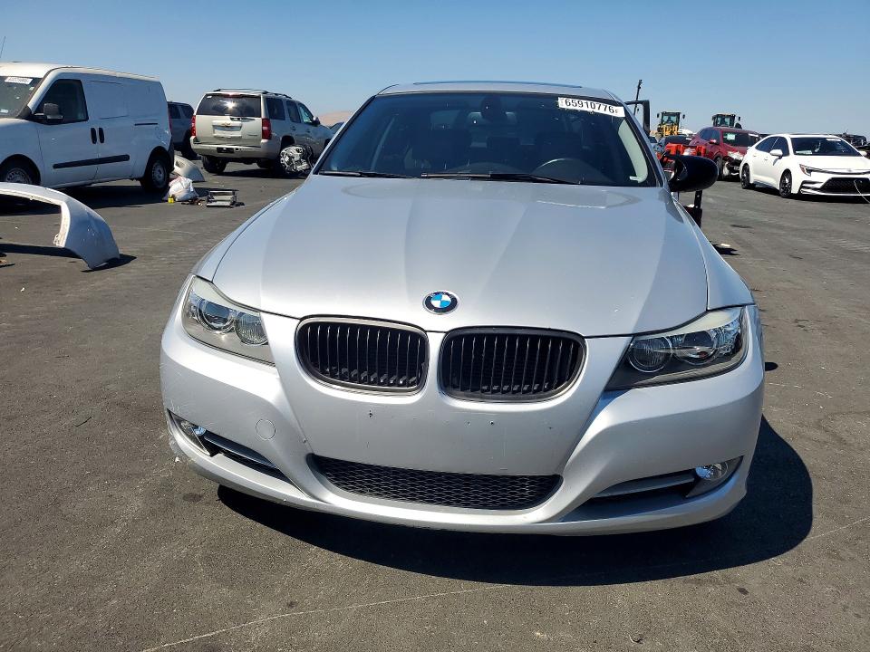 65910776 :رقم المزاد ، WBAPM5G50BNM68704 vin ، 2011 Bmw 335 مزاد بيع