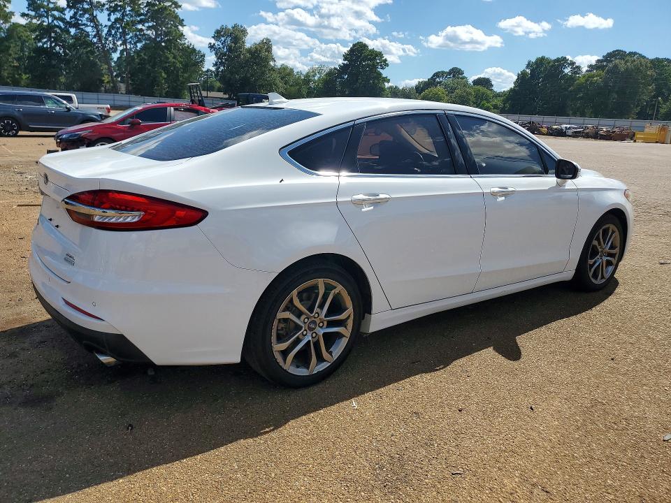 Продажа на аукционе авто 2019 Ford Fusion, vin: 3FA6P0CD0KR117333, номер лота: 64768306