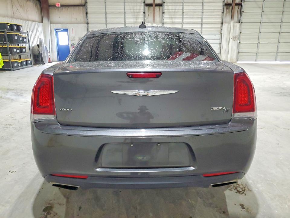 64045736 :رقم المزاد ، 2C3CCAGG7KH698462 vin ، 2019 Chrysler 300 مزاد بيع