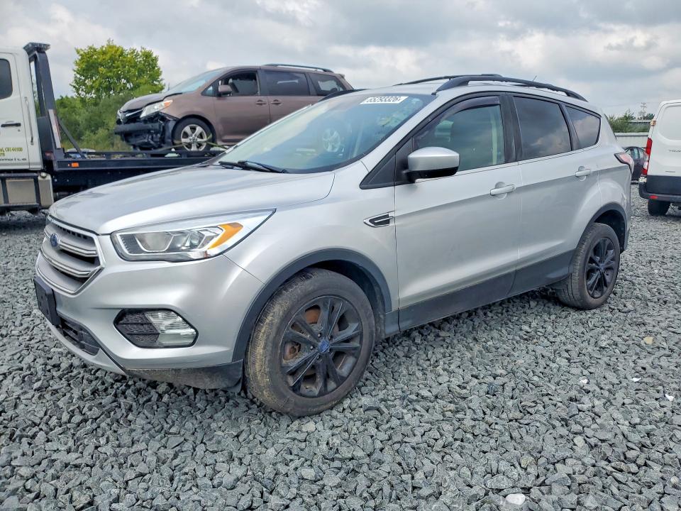2017 Ford Escape მანქანა იყიდება აუქციონზე, vin: 1FMCU9GD1HUD06686, აუქციონის ნომერი: 65293326