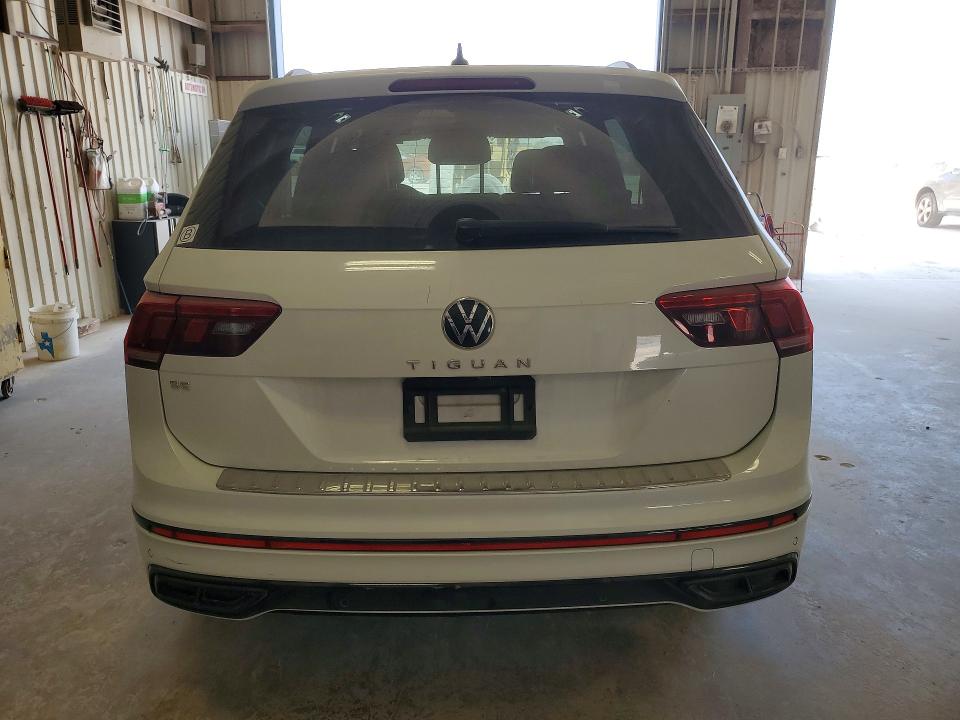 2022 Volkswagen Tiguan მანქანა იყიდება აუქციონზე, vin: 3VVCB7AX8NM135017, აუქციონის ნომერი: 66836456