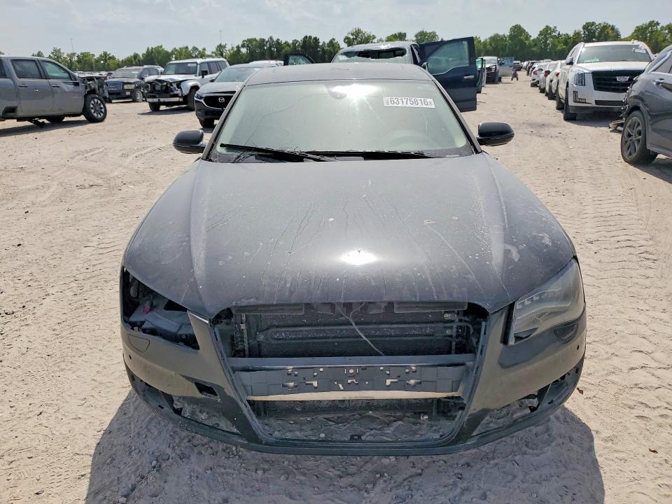 63175816 :رقم المزاد ، WAURVAFD9BN011302 vin ، 2011 Audi A8 مزاد بيع