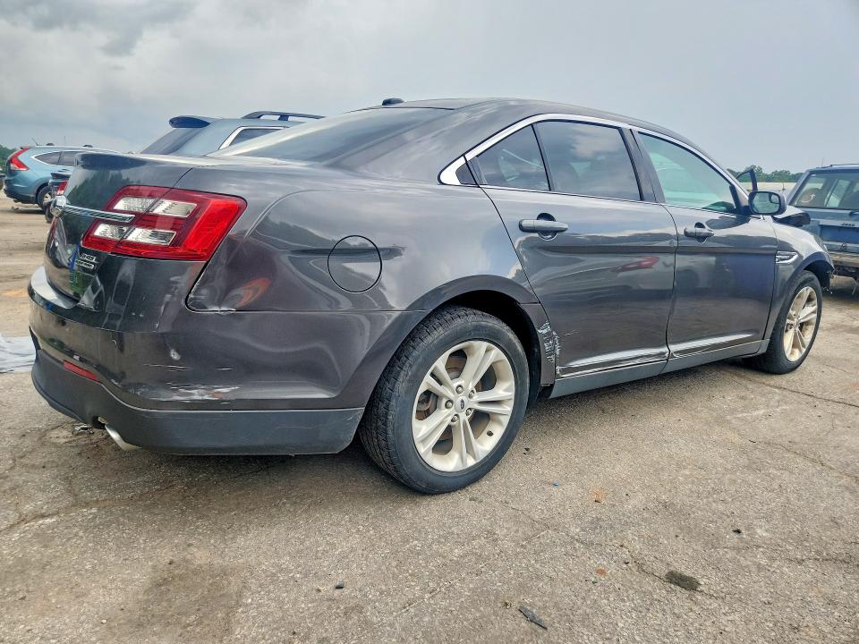 Продажа на аукционе авто 2015 Ford Taurus, vin: 1FAHP2E89FG154818, номер лота: 63584056