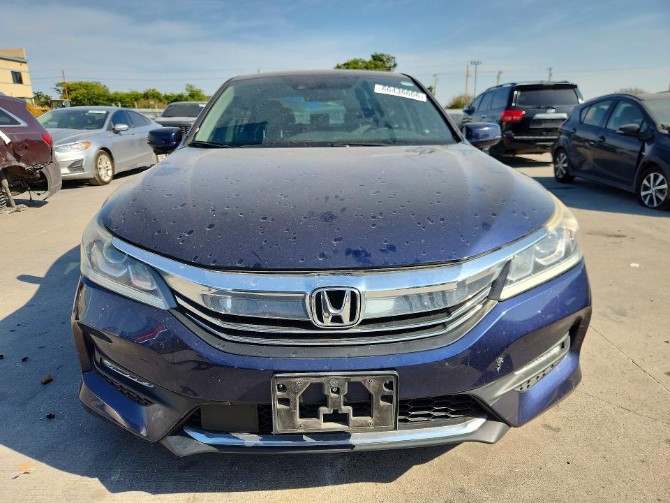 2017 Honda Accord მანქანა იყიდება აუქციონზე, vin: 1HGCR2F93HA256774, აუქციონის ნომერი: 66436606