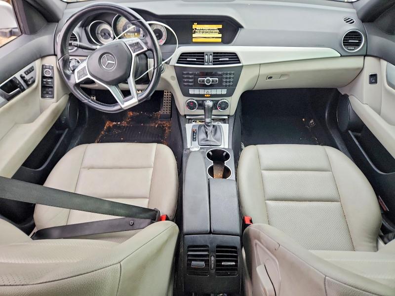 Продажа на аукционе авто 2012 Mercedes-benz C, vin: WDDGF8BBXCA713986, номер лота: 64483646