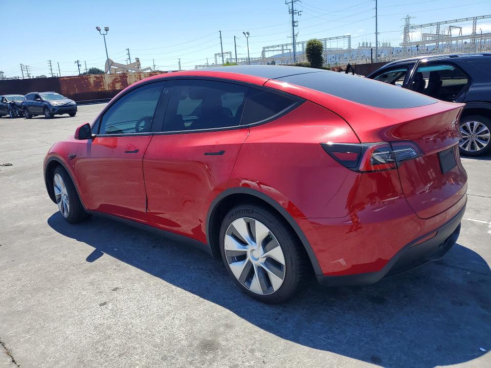 64503846 :رقم المزاد ، 5YJYGDEE8LF051259 vin ، 2020 Tesla Model Y مزاد بيع