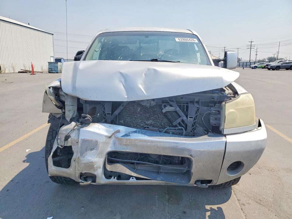 2004 Nissan Titan მანქანა იყიდება აუქციონზე, vin: 1N6AA07B64N522033, აუქციონის ნომერი: 62866426