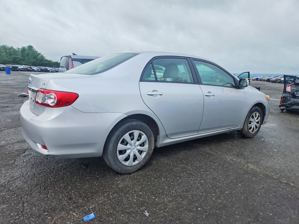 2011 Toyota Corolla მანქანა იყიდება აუქციონზე, vin: 2T1BU4EE3BC704095, აუქციონის ნომერი: 63379406