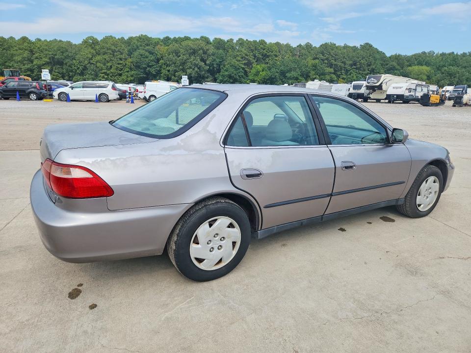 Продаж на аукціоні авто 2000 Honda Accord, vin: 1HGCG1649YA015631, номер лоту: 64479696