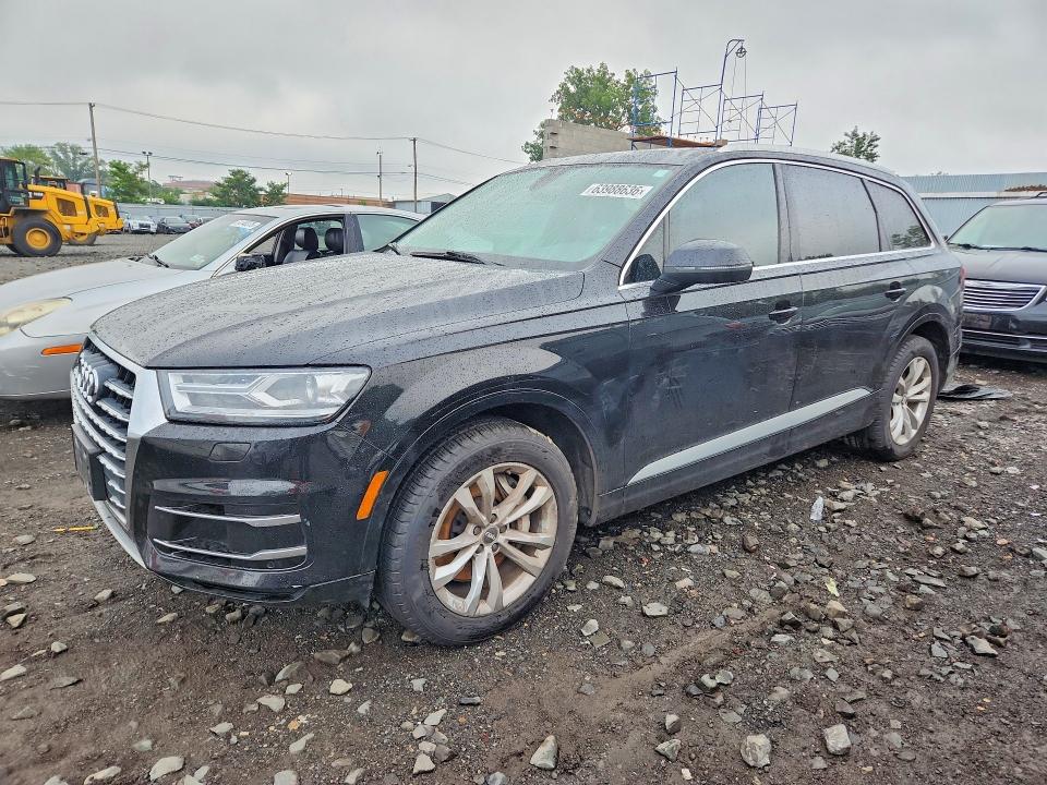 Продаж на аукціоні авто 2017 Audi Q7, vin: WA1AHAF72HD044586, номер лоту: 63988636