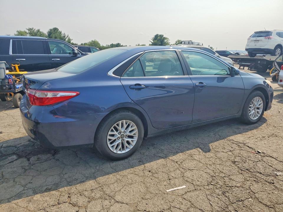 65226816 :رقم المزاد ، 4T4BF1FK2GR571810 vin ، 2016 Toyota Camry مزاد بيع