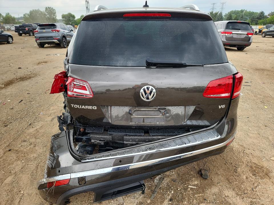 63675016 :رقم المزاد ، WVGEF9BP0FD001665 vin ، 2015 Volkswagen Touareg مزاد بيع
