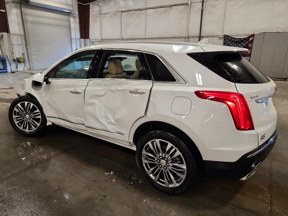 63694096 :رقم المزاد ، 1GYKNERS9HZ130744 vin ، 2017 Cadillac Xt5 مزاد بيع