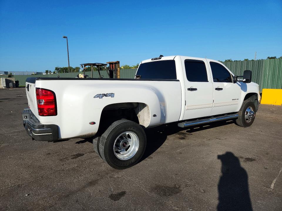 Продаж на аукціоні авто 2011 Gmc Sierra, vin: 1GT424C83BF146493, номер лоту: 64392026