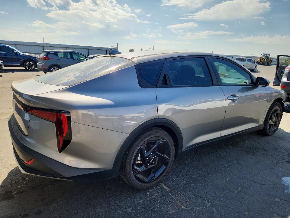 2025 Kia K4 მანქანა იყიდება აუქციონზე, vin: 3KPFU4DE4SE069683, აუქციონის ნომერი: 65161736