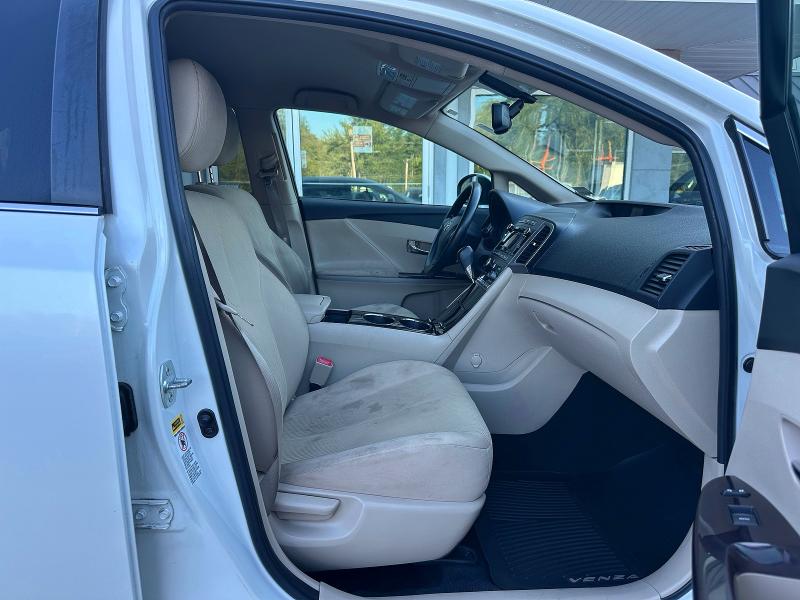 64302496 :رقم المزاد ، 4T3ZK3BB2AU022175 vin ، 2010 Toyota Venza مزاد بيع